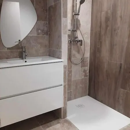 1 - Avec Terrasse, Clim, Wifi - Tu Elleta Apartment